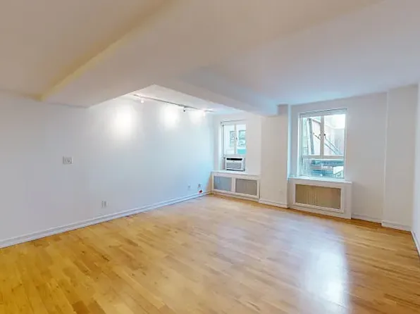 752 W End Ave APT 2H, New York, NY 10025