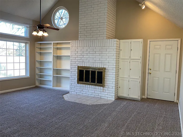 6611 S 78th East Ave — Photo 2