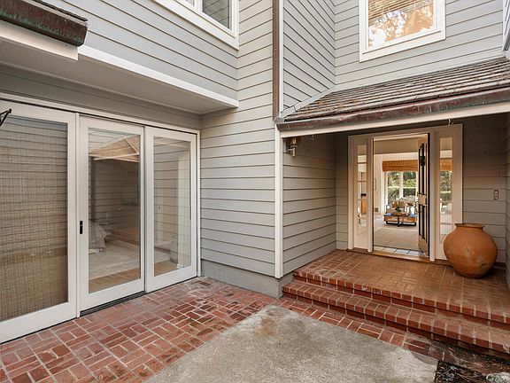 5th image of 5 Rincon Point Ln