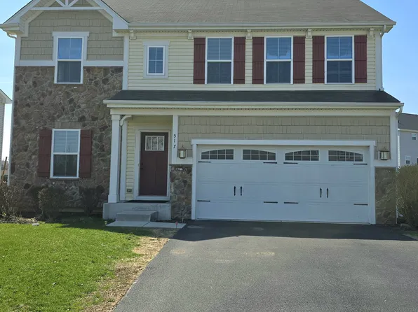 517 Silver Lake St, Joliet, IL 60431