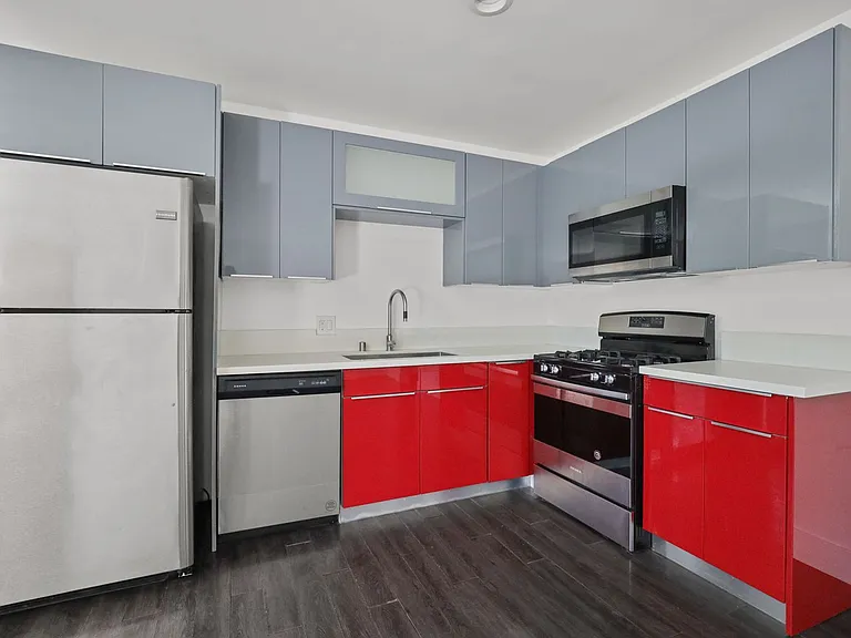 1321 W 36th Pl — Photo 27