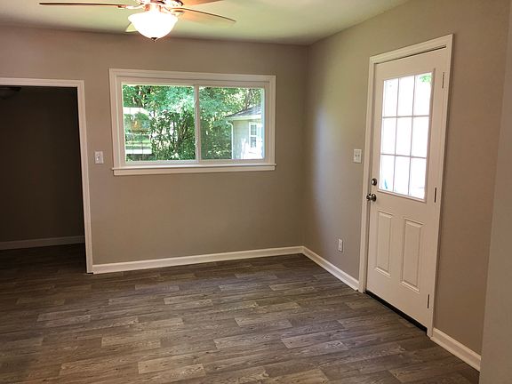 3rd image of 6906 John Adams Way