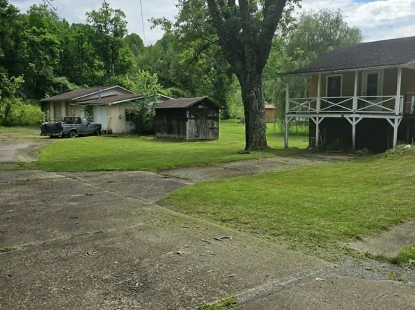 2861 Wilsonburg Rd, Clarksburg, WV 26301