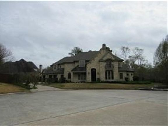 3rd image of 6015 Blackstone Creek Ln