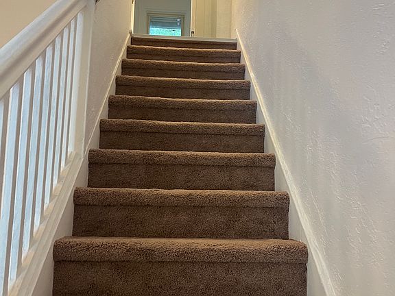3rd image of 713 Maytide St