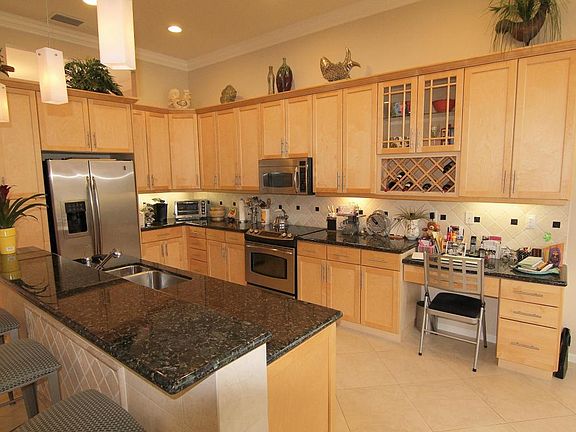 4th image of 6842 Venidita Beach Dr