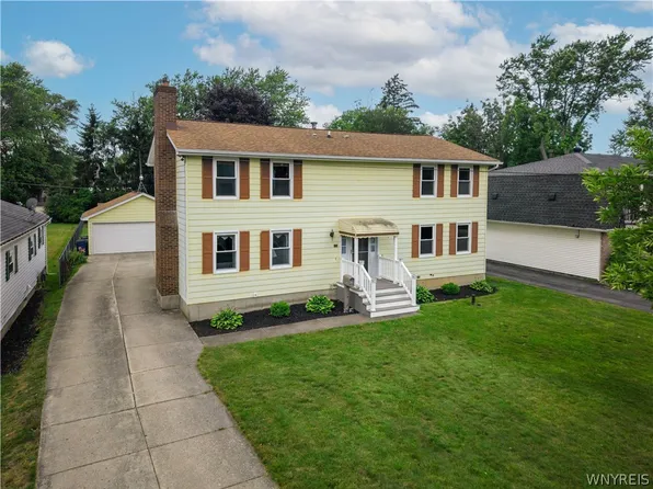 116 Tennyson Ter, Williamsville, NY 14221