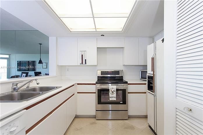 2nd image of 400 S Pointe Dr APT 2102