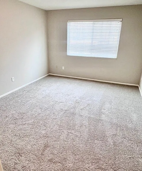 Harbour Club Apartments — Photo 35