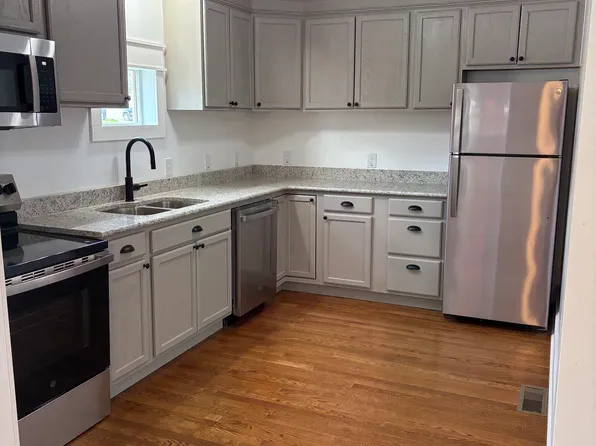 901A Pike A St, Parkersburg, WV 26101