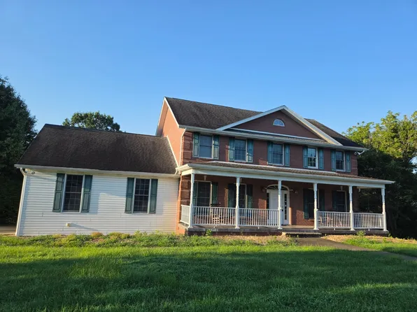 402 Jersey Dr, Moundsville, WV 26041