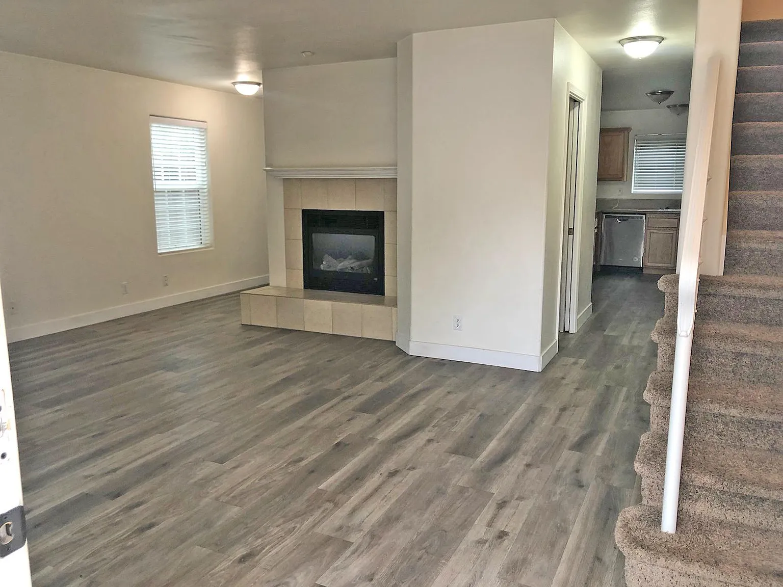 3 bed, 2.5 bath, 1500 sqft, $2,495 — Photo 3