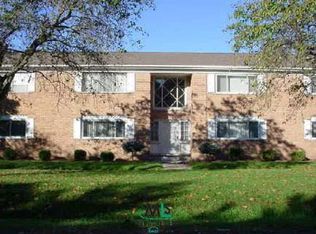 801 W Long, Bloomfield Hills, MI 48302