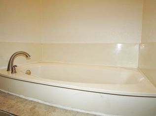 2424 Camden St, Fort Worth, TX 76133