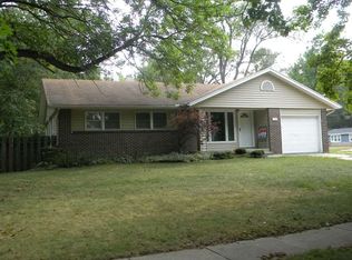 3304 Mark Twain Dr, Midland, MI 48642