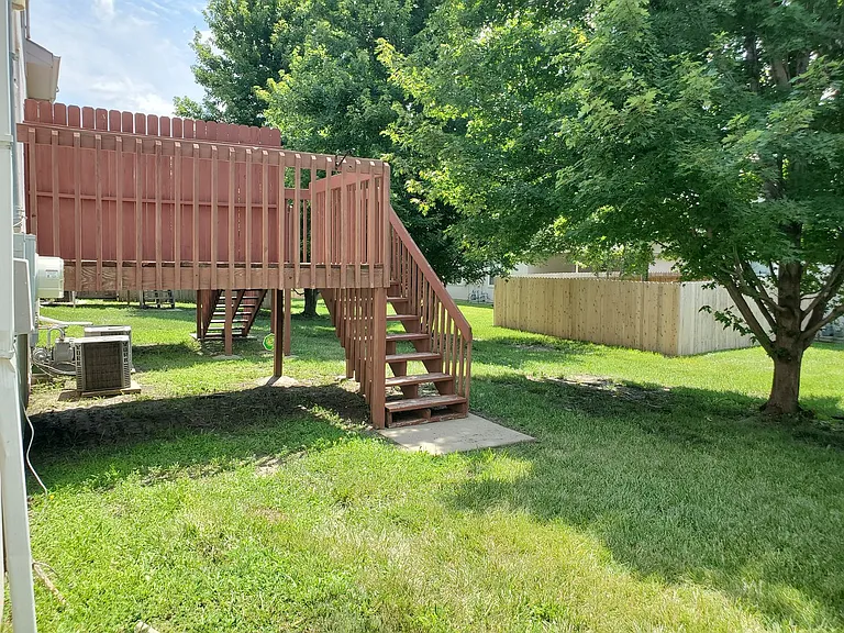 7319 SW 23rd St — Photo 39