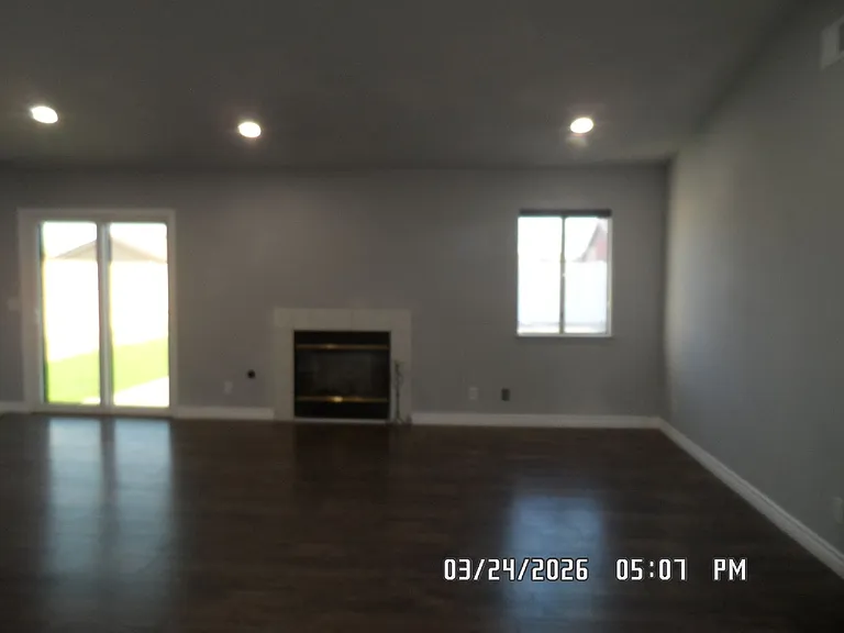 15019 Hopland St — Photo 3
