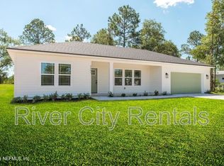 9261 Dolphin St, Sanderson, FL 32087