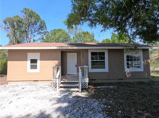 957 Pilgrim St E, Lehigh Acres, FL 33974