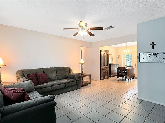 2nd image of 7256 Abbey Ln