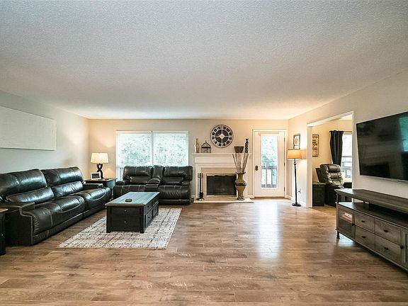 3rd image of 2037 Trailcrest Ln APT 8