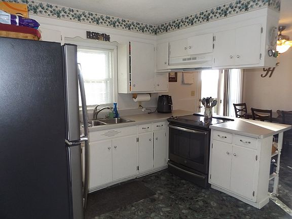 5th image of 1703 Fishers Gap Rd