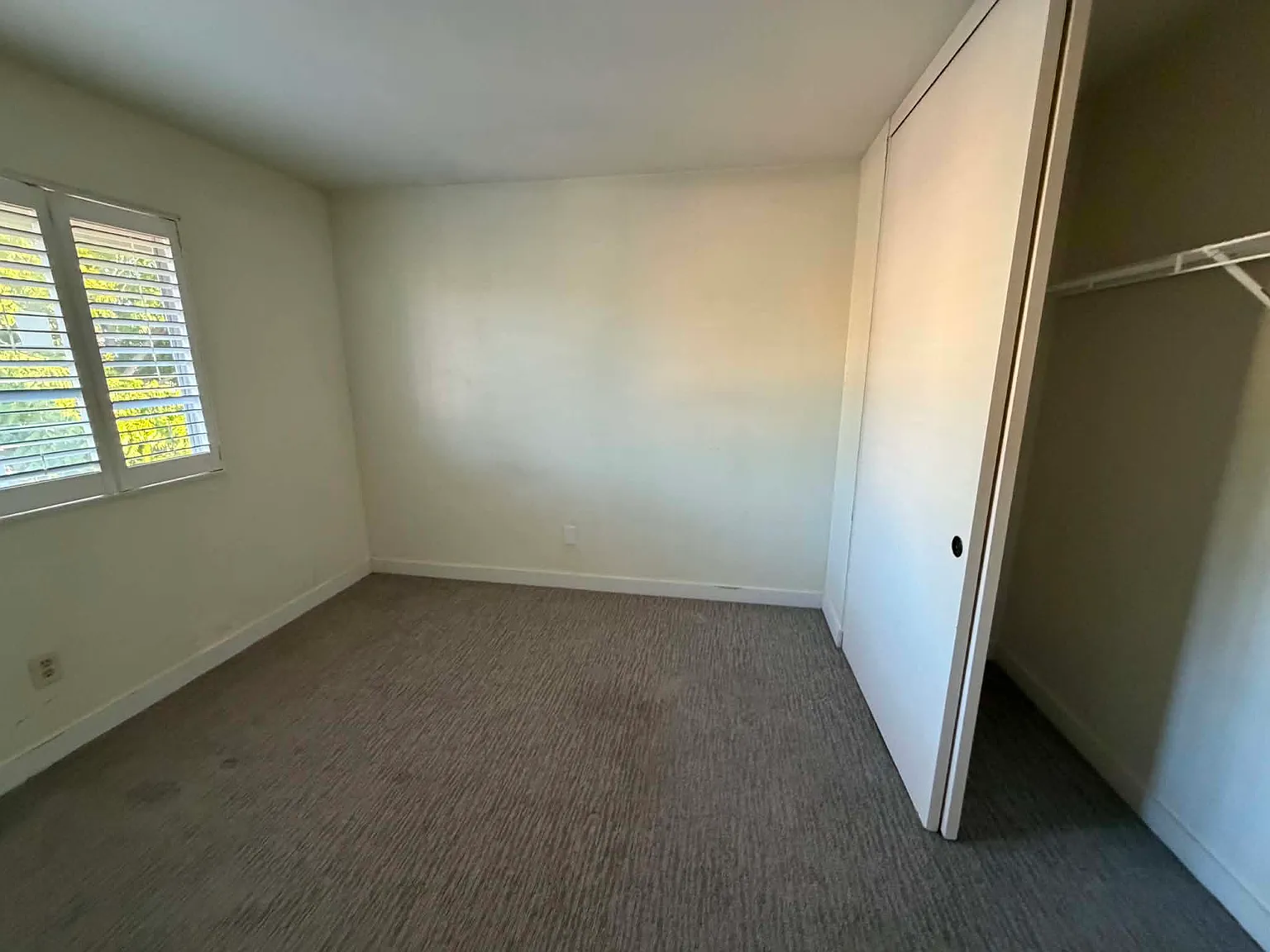 10590 Kemerton Rd — Photo 3