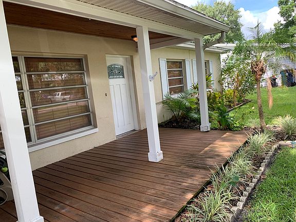4th image of 1518 W River Ln