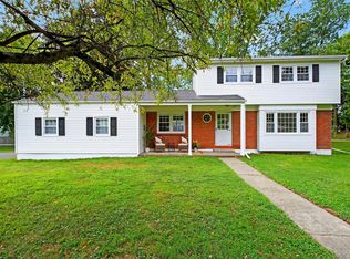 2 Seacord Ln, Washingtonville, NY 10992