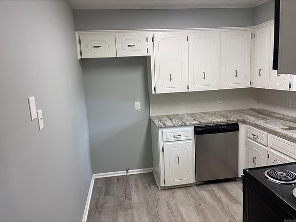 5th image of 3905 Sioux Trl