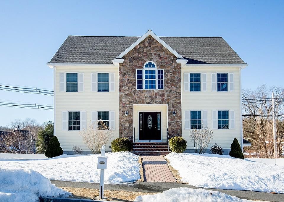 1st image of 13 Antonio Dr