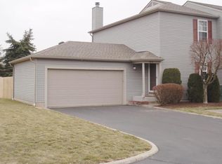 2210 Wigmore Dr, Columbus, OH 43235