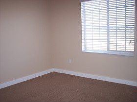 4th image of 2193 N Hillcrest Dr
