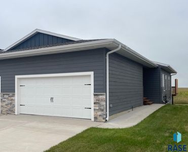 9615 W Tunis Dr, Sioux Falls, SD, 57106