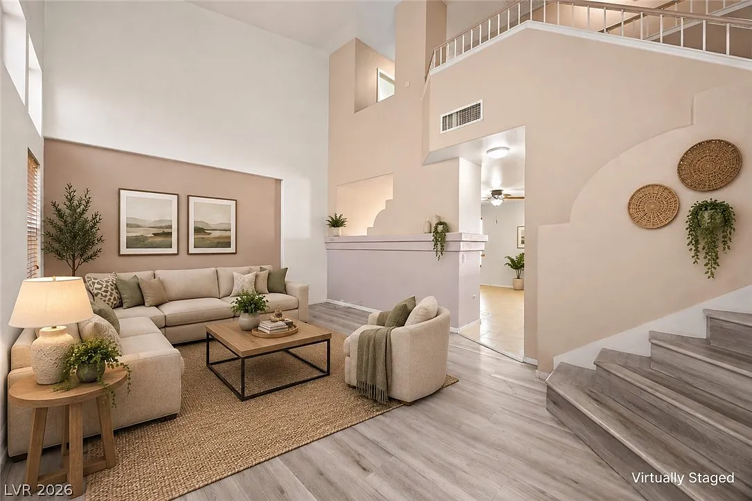 5 bed, 3.0 bath, 2194 sqft, $2,395 — Photo 3