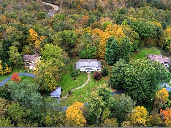 3rd image of 11510 Glen Valley Dr
