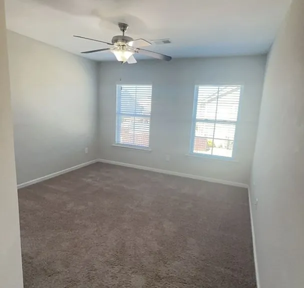 409 Hosea Ct — Photo 16