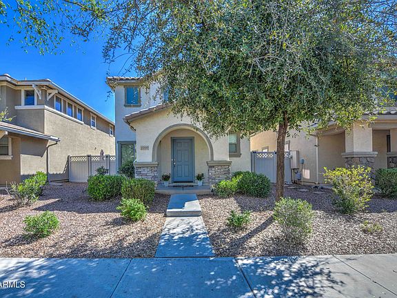 3rd image of 1000 S Sabino Dr