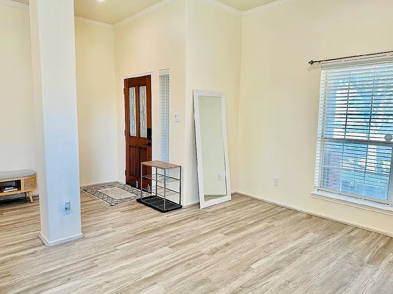 1711 Kessler Park Ct — Photo 7