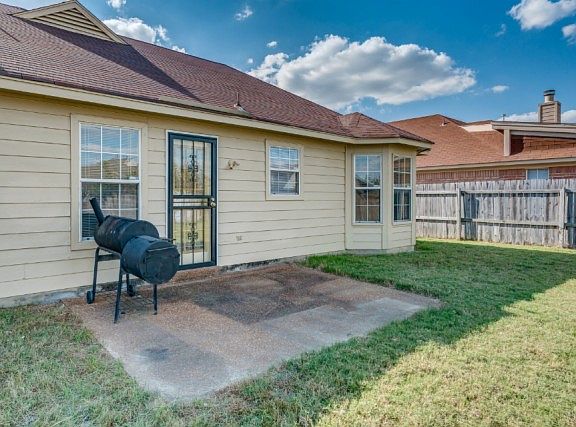 5th image of 4236 Rainey Woods Dr