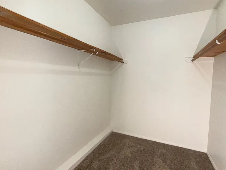 Elkhorn Village Apartments | 1 & 2 Bedroom Apartments in Elkhorn, WI Heat Included — Photo 56