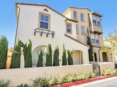 646 S Gladys Ave #A, Los Angeles, CA, 90021