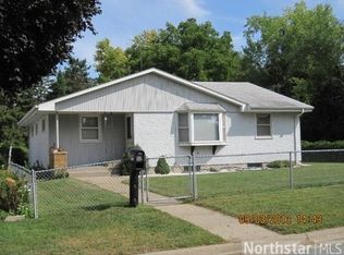1352 Macarthur Ave, West Saint Paul, MN 55118