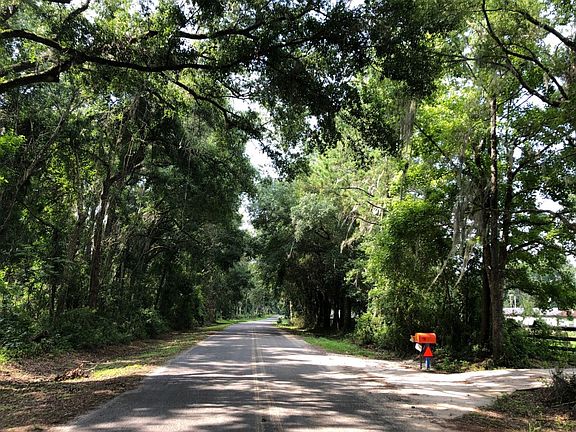 4th image of 19060 NW 60th Ave