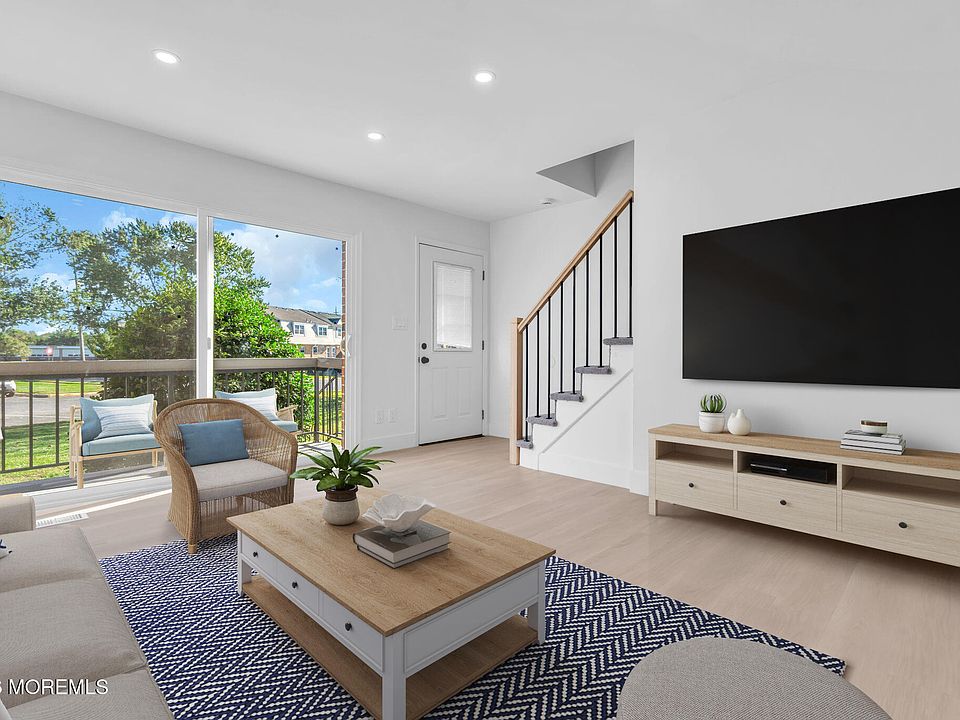 1st image of 33 Primrose Lane