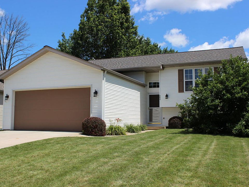 1st image of 444 Macomb Ave NW
