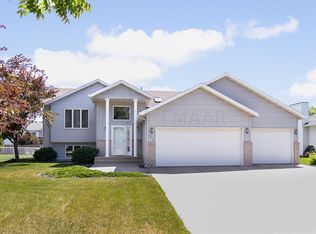 3240 36th Ave S, Fargo, ND 58104