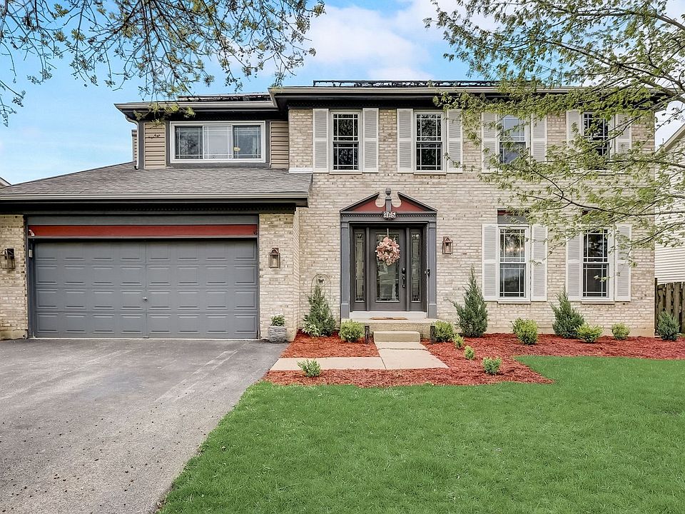 1st image of 365 Clarewood Cir