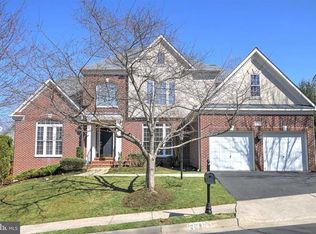 20350 Cliftons Point St, Sterling, VA 20165