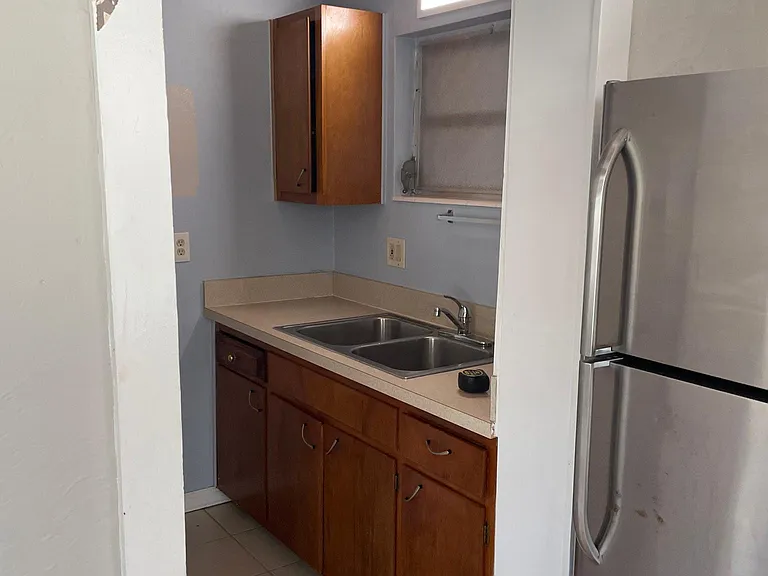 209 Shore Rd #B — Photo 4